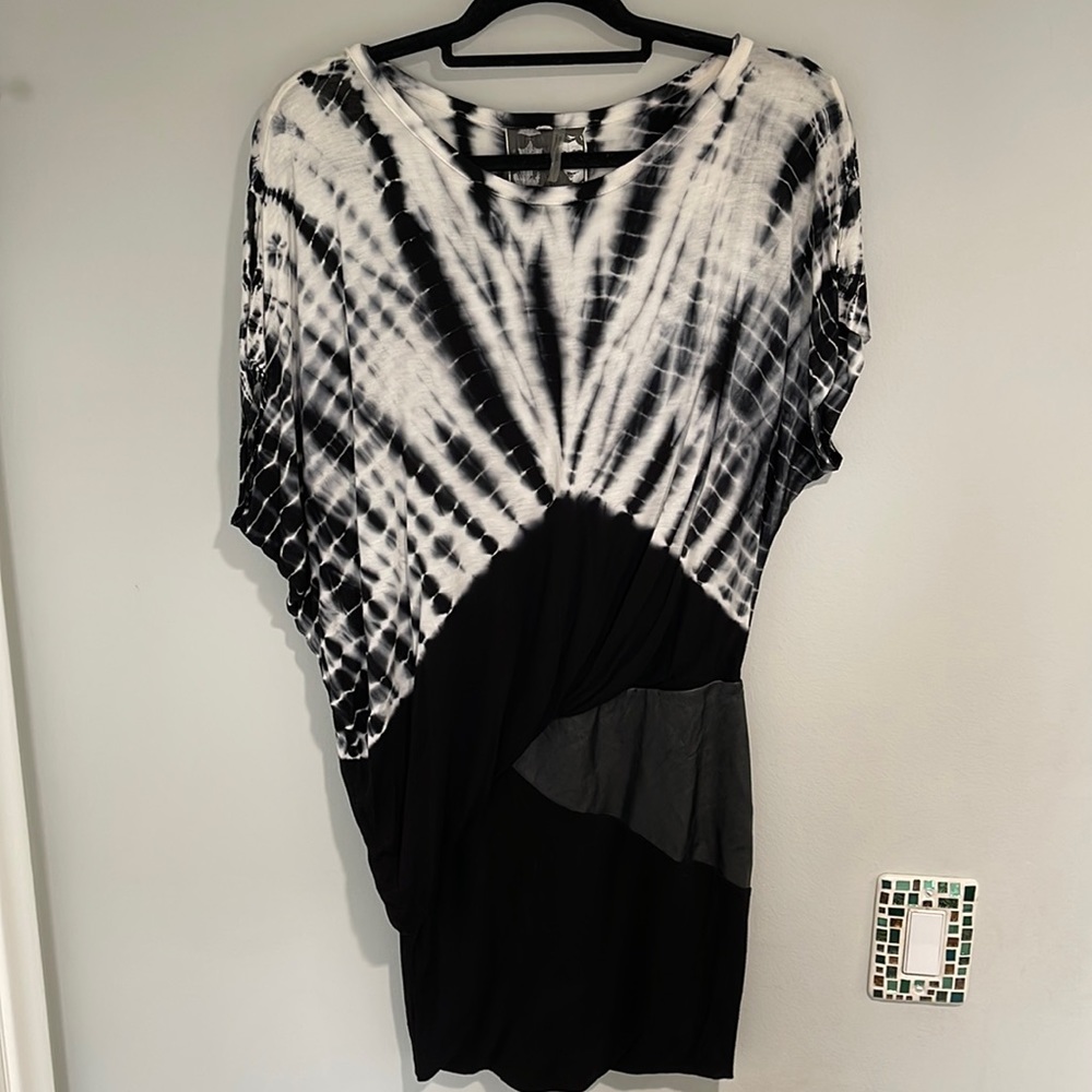 YOUNG FABULOUS & BROKE Black White Tie Dye Dolman Sleeve Soft Knit/Leather Dress